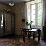 Le Nid Des Oiseaux